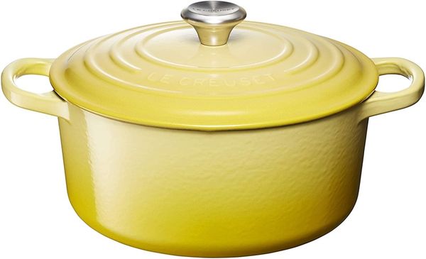 Nồi gang Le Creuset 20cm màu vàng gelb