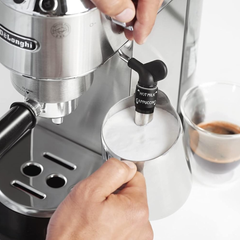 Máy pha cà phê De'Longhi EC 685.M Espresso màu bạc