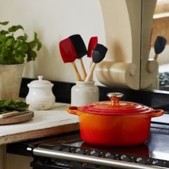 Nồi gang Le Creuset 22cm màu cam nội địa Đức