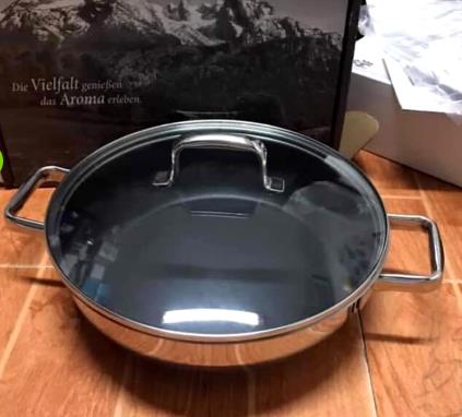 Nồi chảo đa năng Rosle wok moment 28cm kèm gác mỡ có thể sử dụng với tất cả các loại bếp