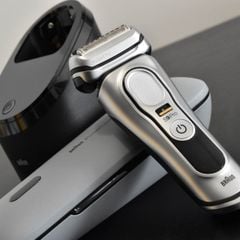 Máy cạo râu Braun Series 9 Pro 9475cc made in Germany