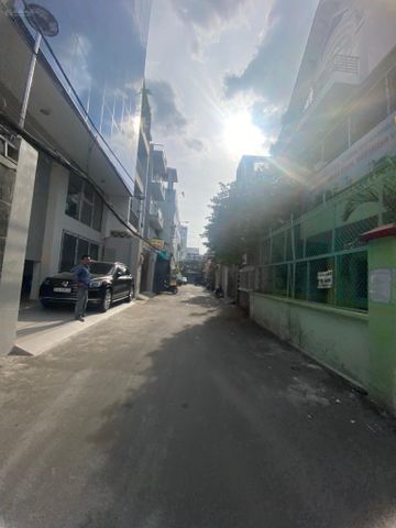 Bán nhà HXT 5m đường Nguyễn Công Hoan, P7, Q. Phú Nhuận, 10x17m. Giá 18.5 tỷ