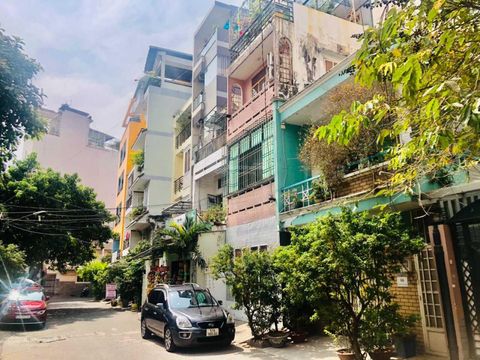Bán nhà 2 tầng hẻm ô tô 2 chiều đường Nguyễn Cửu Vân, DT: 68m2, giá bán 12 tỷ TL