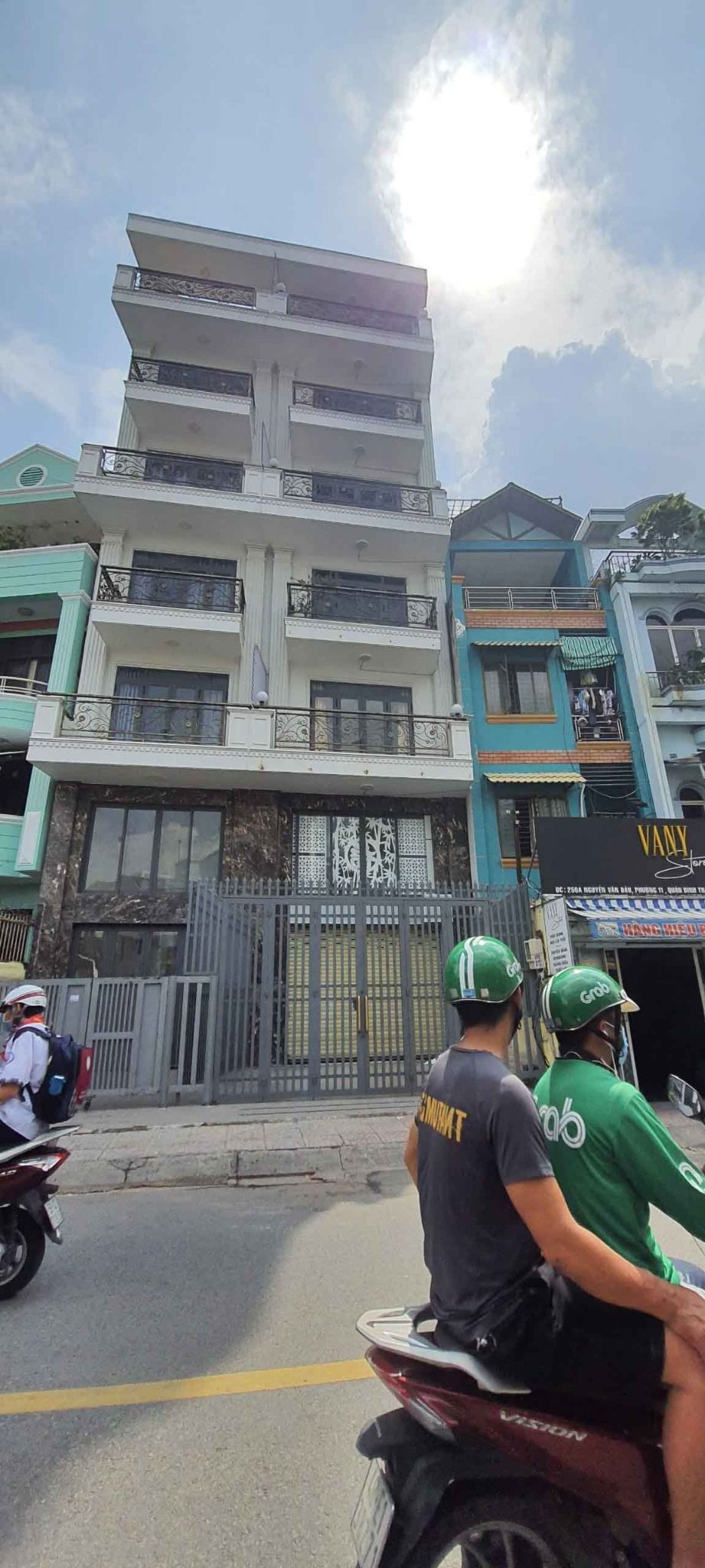 Bán nhà mặt tiền Nguyễn Văn Đậu, 7 tầng, TM, DTCN 86m2, giá bán 21,9 tỷ (TL)