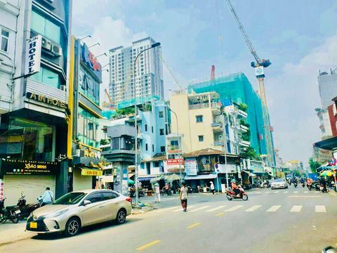 Bán nhà mặt phố đường Nguyễn Bỉnh Khiêm Quận 1, DT 8x20 giá rẻ hơn 20% thị trường
