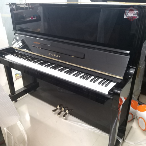 Piano Kawai BL31