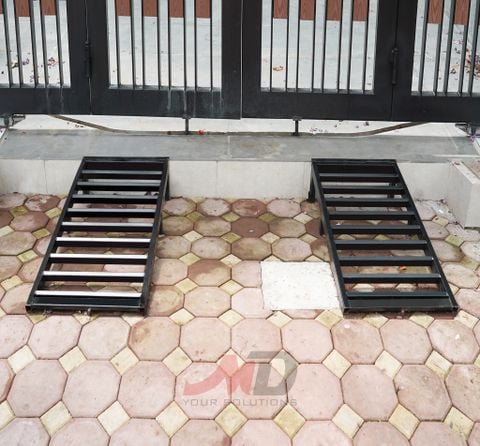 Cầu dốc ô tô thủ công