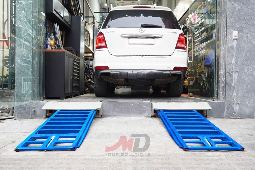 Cầu dốc ô tô tự động âm sàn dạng trượt