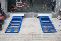 Cầu dốc ô tô tự động âm sàn dạng trượt