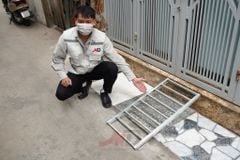 Cầu dắt xe máy thông minh gấp gọn