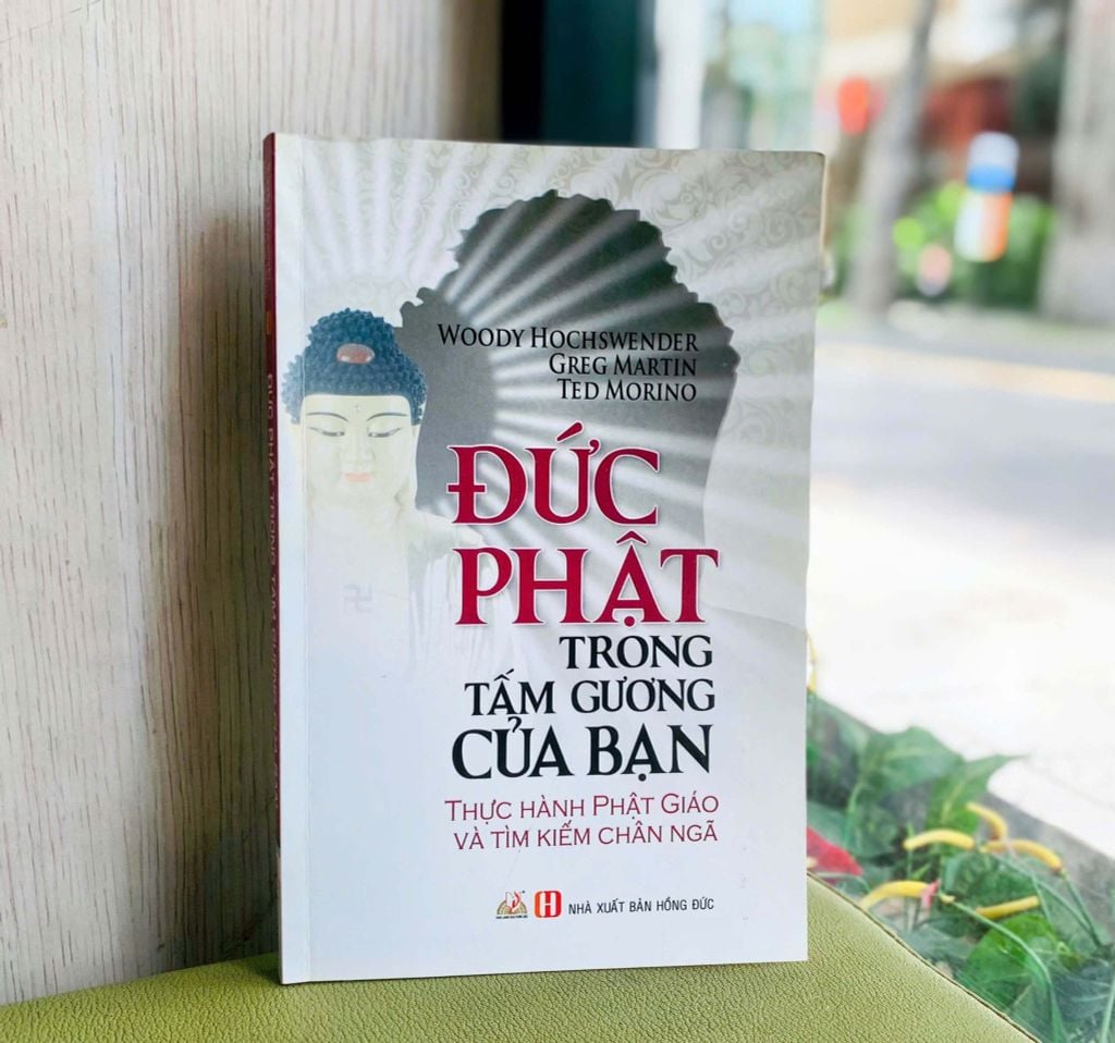 Đức Phật Trong Tấm Gương Của Bạn - Vanlangbooks