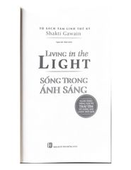 Tủ Sách Tâm Linh Thế Kỷ - Sống Trong Ánh Sáng  - Vanlangbooks