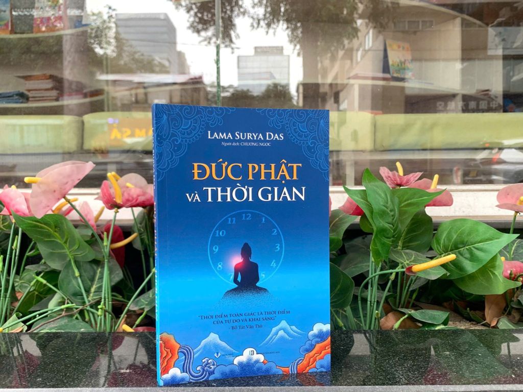Đức Phật Và Thời Gian (Tái Bản 2024) - Vanlangbooks