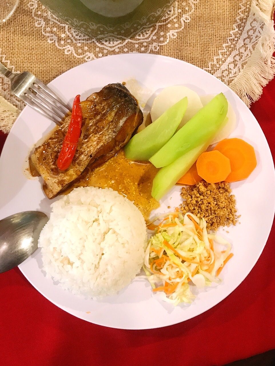  CƠM CÁ BASA KHO TỘ 