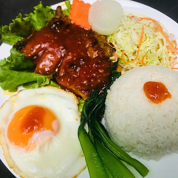  CƠM SƯỜN ỐP LẾT 