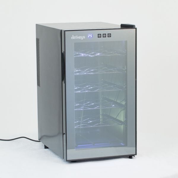 Tủ làm mát rượu Datkeys - Model JC-48SBPFW