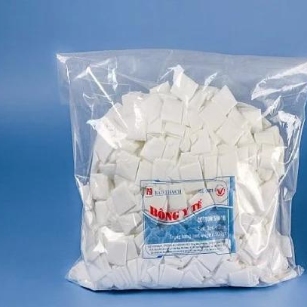 Bông y tế bảo thạch miếng vuông 3 x 3cm 25gram