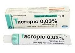 Kem bôi trị chàm da Tacropic 0,03% hộp 1 tuýp 10g