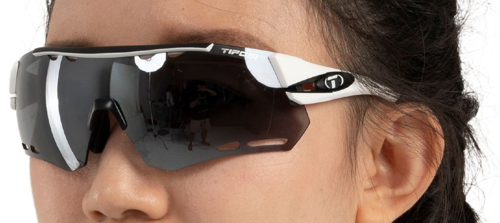 Kính mát thể thao Tifosi ALLIANT | WHITE BLACK Tròng Smoke, AC Red & Clear