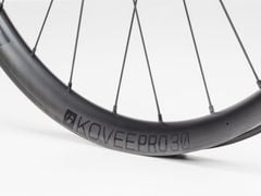 Bánh trước Bontrager Kovee Pro 30 TLR Boost 29″ MTB