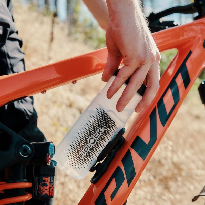 Bình nước nam châm Fidlock TWIST bottle 600 + bike base