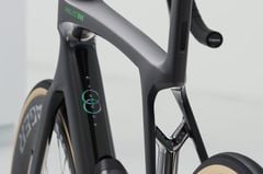 TREK MADONE SLR 7 AXS GEN 8