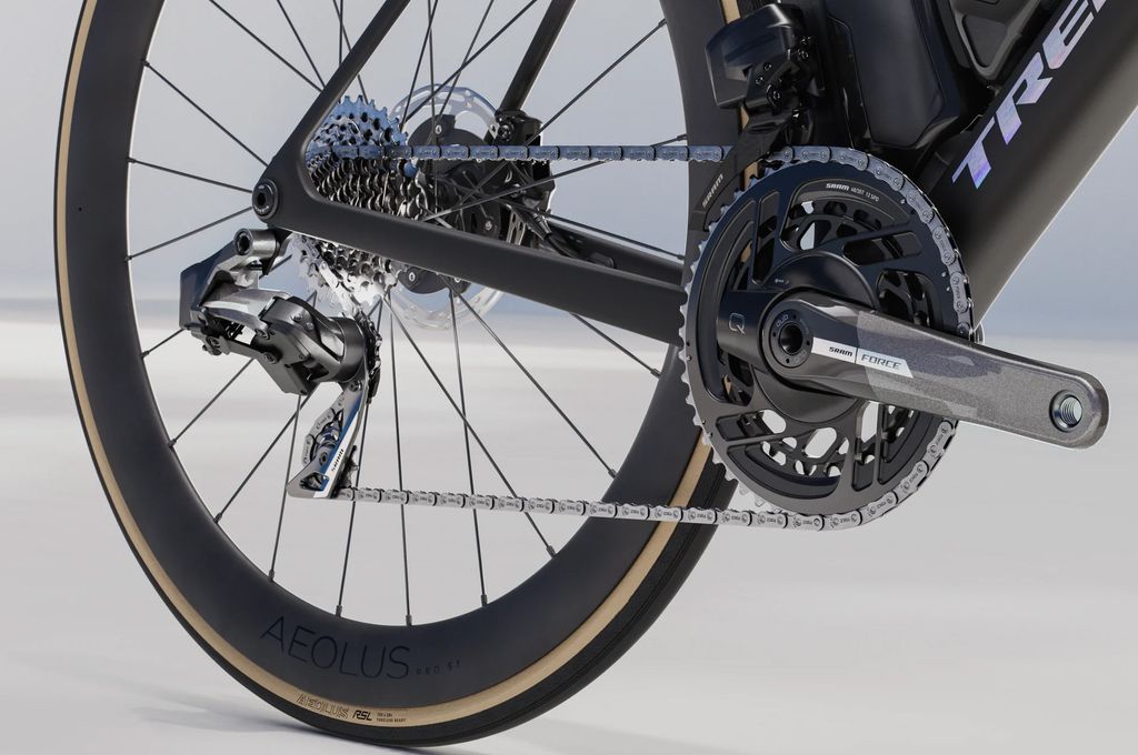 TREK MADONE SLR 7 AXS GEN 8