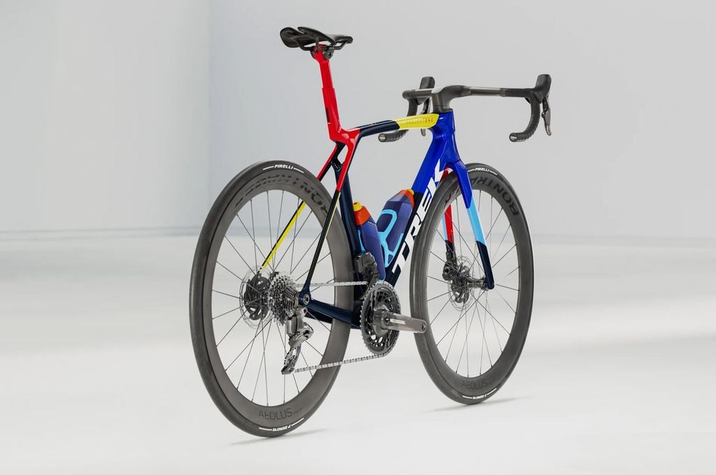 TREK MADONE SLR 7 AXS GEN 8