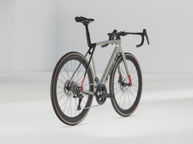 TREK MADONE SL7 GEN 8
