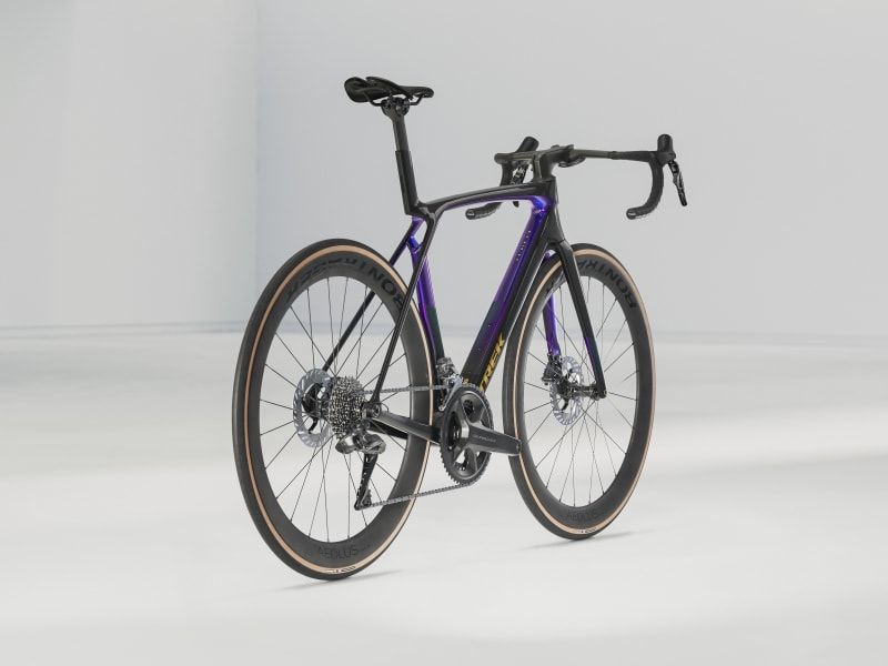 TREK MADONE SL7 GEN 8