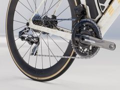 TREK MADONE SLR 7 AXS GEN 8