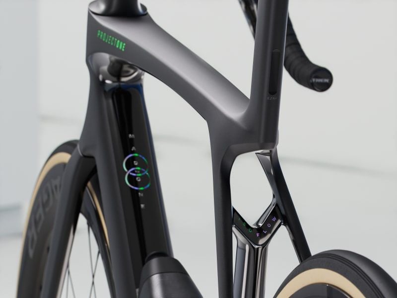  Trek Madone SLR 9 AXS [Gen 8] 