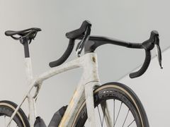 TREK MADONE SLR 9 AXS GEN 8