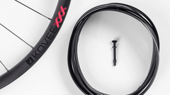 Bánh sau Bontrager Kovee XXX Boost TLR 29 MTB