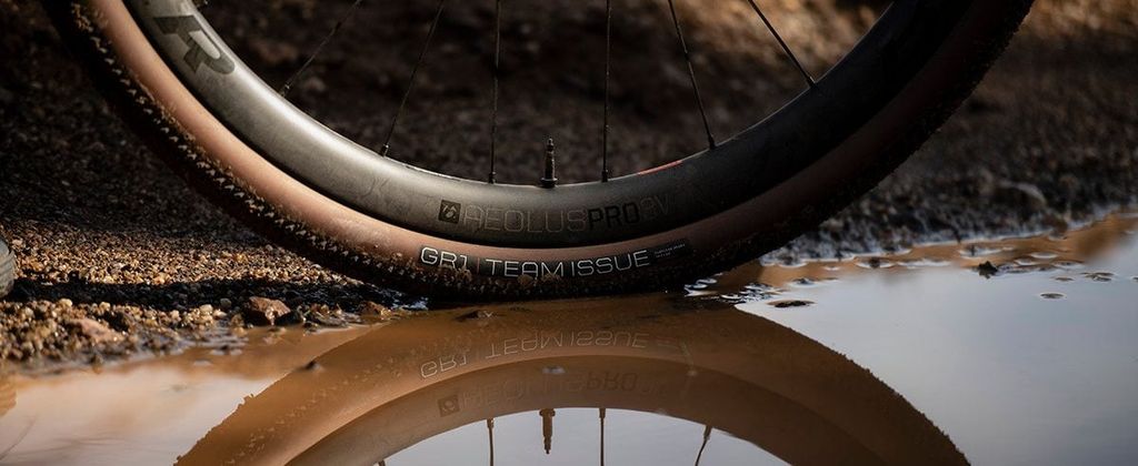 Vỏ xe gravel Bontrager GR1 Team Issue