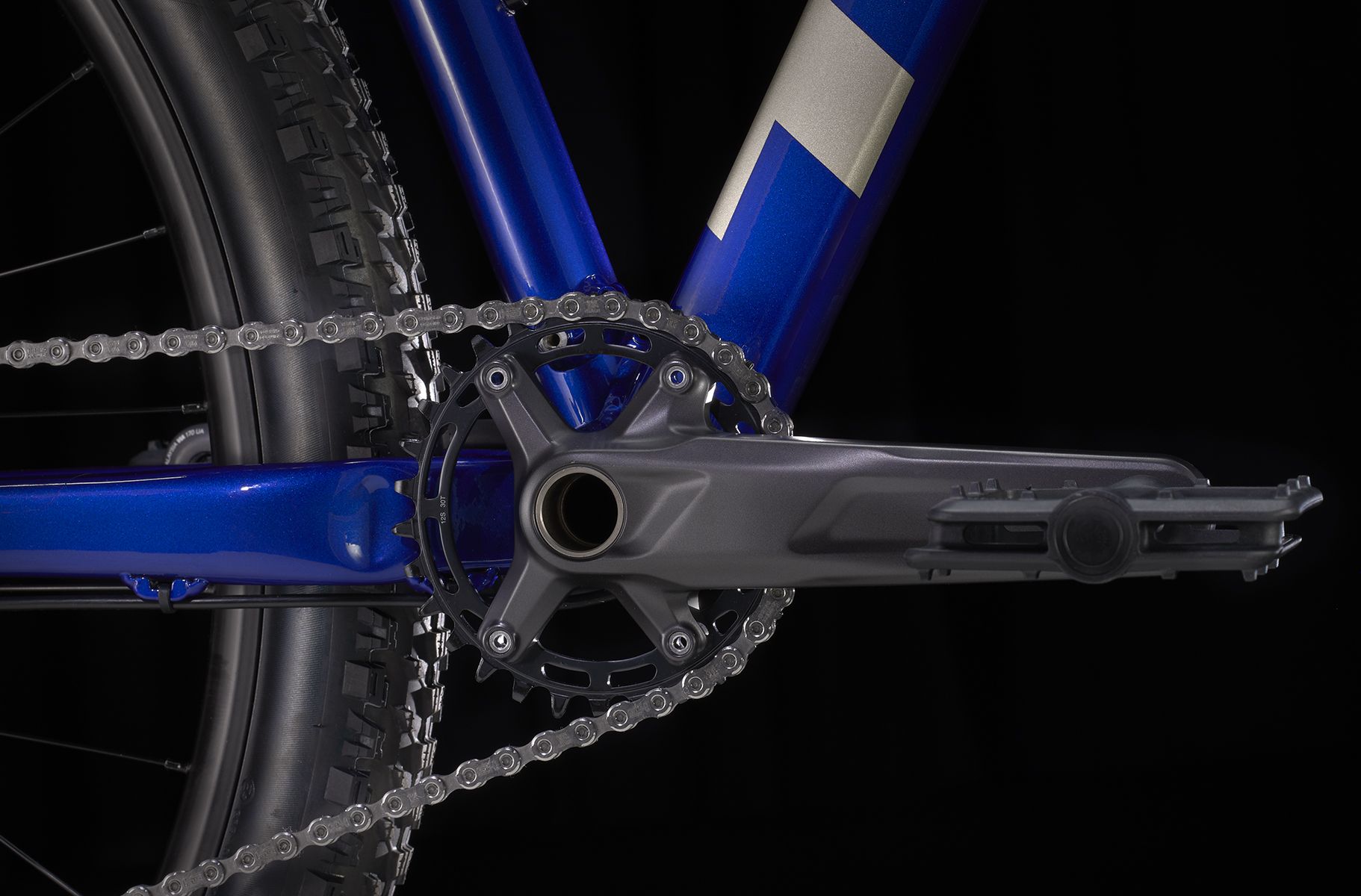 trek x caliber 8 vs scott scale 970