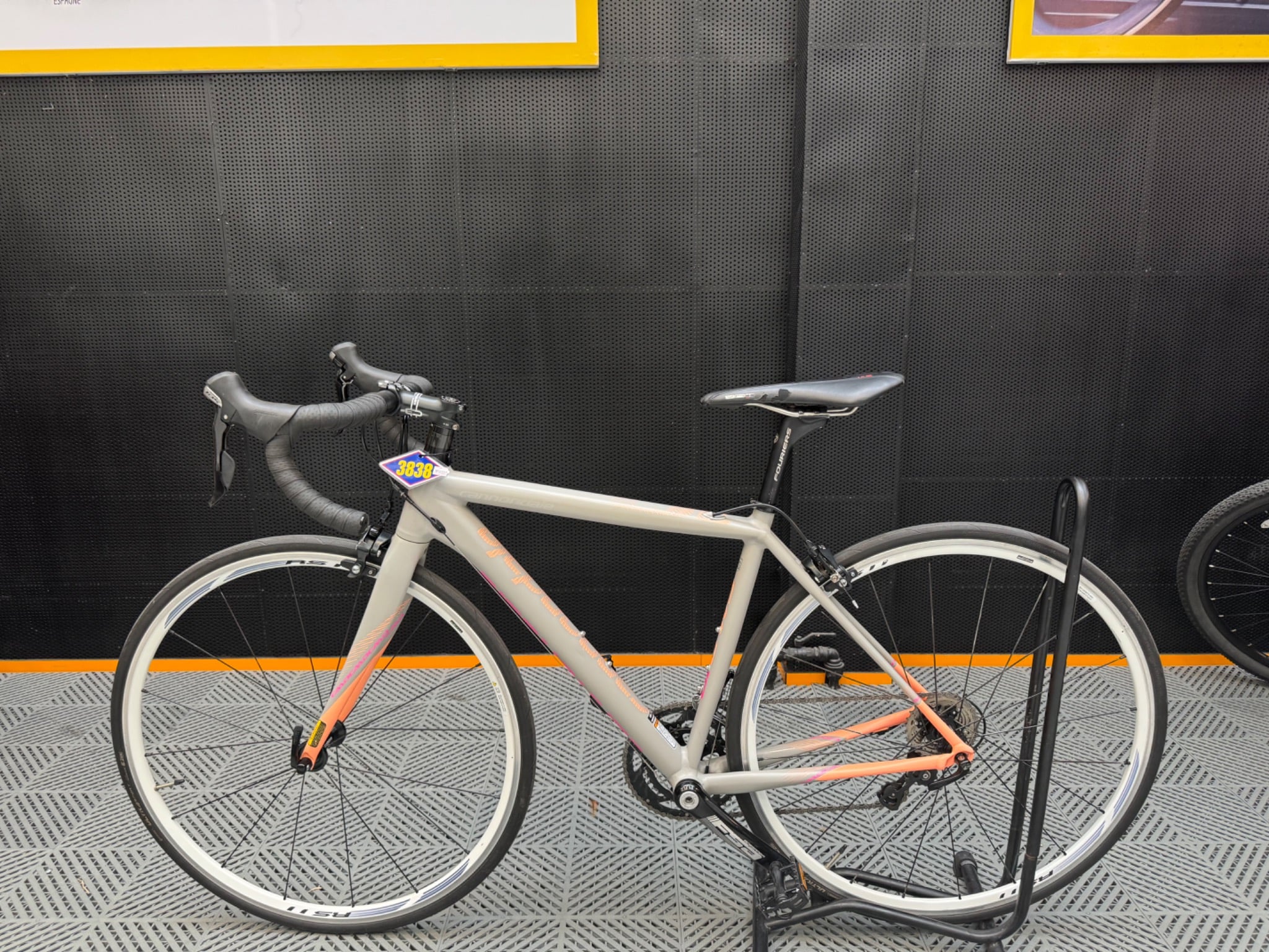 XE ĐẠP ROAD CANNONDALE CAAD 10 SZ 48 MỚI 99%