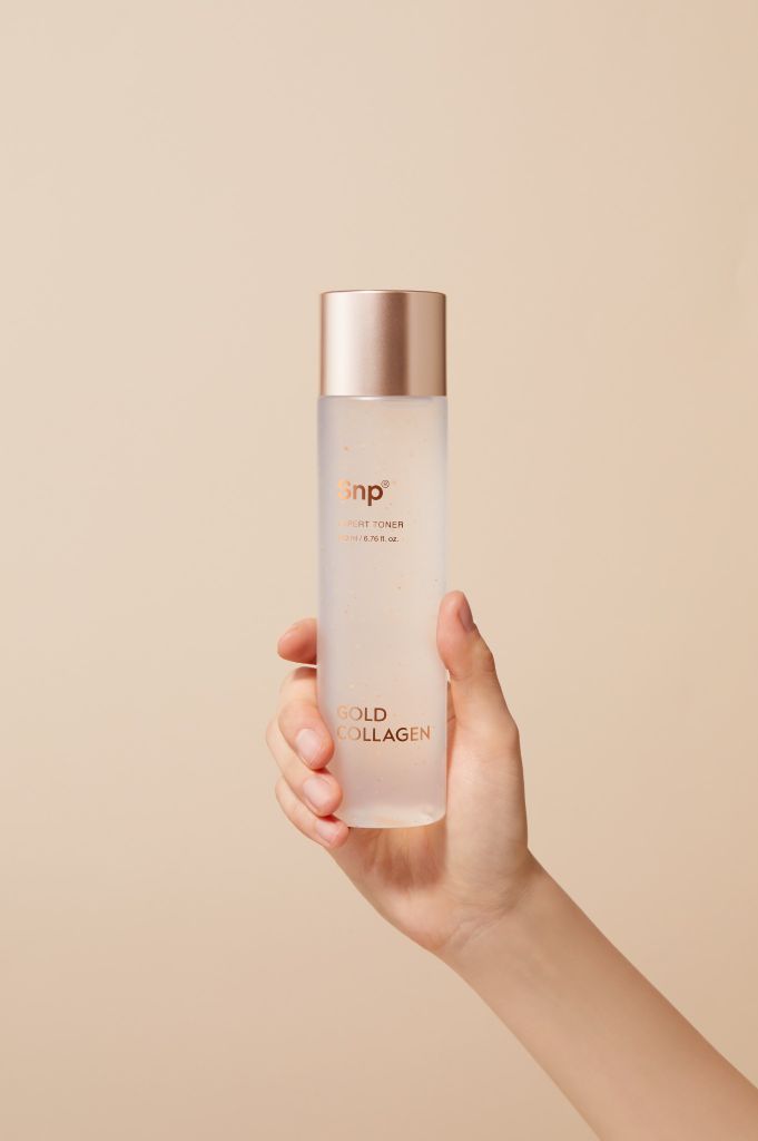 Nước hoa hồng tinh chất vàng và collagen - Gold Collagen Expert Toner