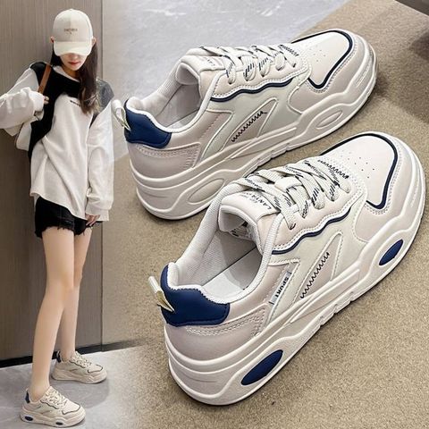  Giày thể thao nữ độn đế mẫu hót 2023 