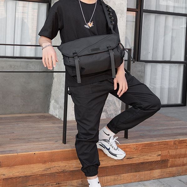 Cặp đeo chéo cao cấp đi học đi làm đựng laptop 14 inch chất vải dù chống nước cao cấp CN057