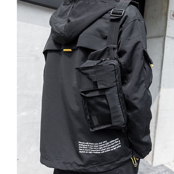 Túi Đeo Chéo Nam – Phụ Kiện Thời Trang Đa Năng Cho Phái Mạnh