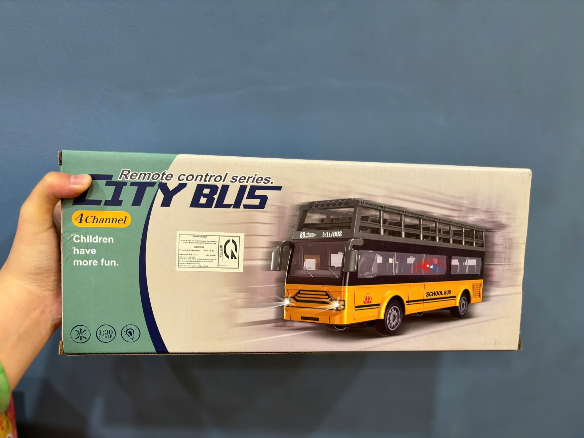  Mô hình xe bus điều khiển từ xa QL887 