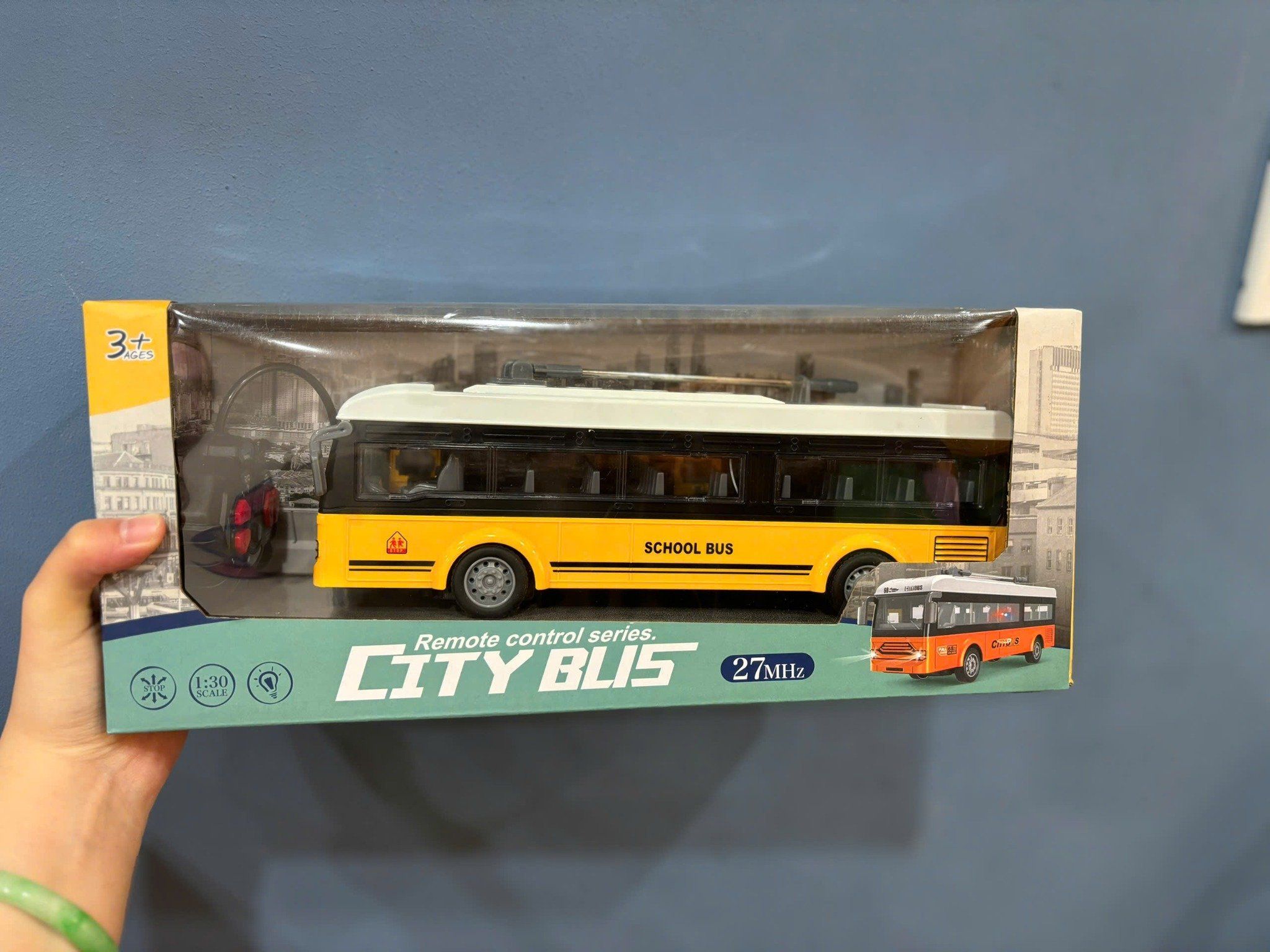  Mô hình xe bus điều khiển từ xa QL887 
