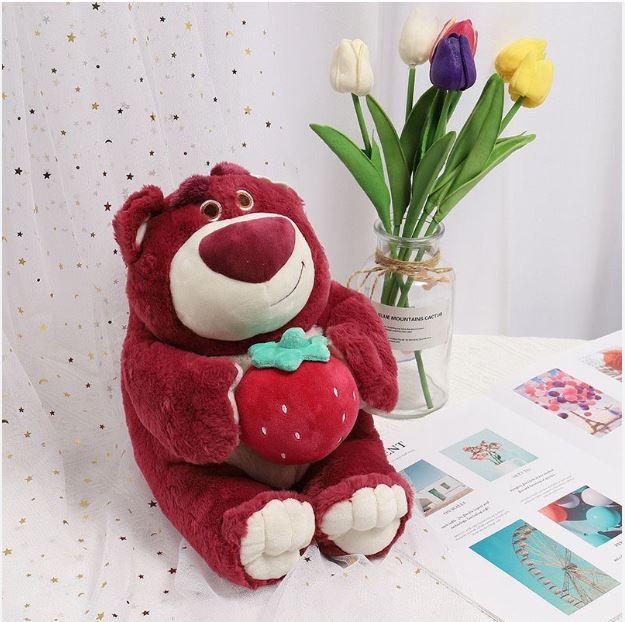  Gấu bông: Gấu Lotso ôm dâu tây size L kích thước 80cm 