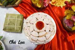 Combo Giỏ Quà Giò Chả Sạch 1kg + Bánh Chưng Truyền Thống – Giao Nóng, Tiết Kiệm 136K