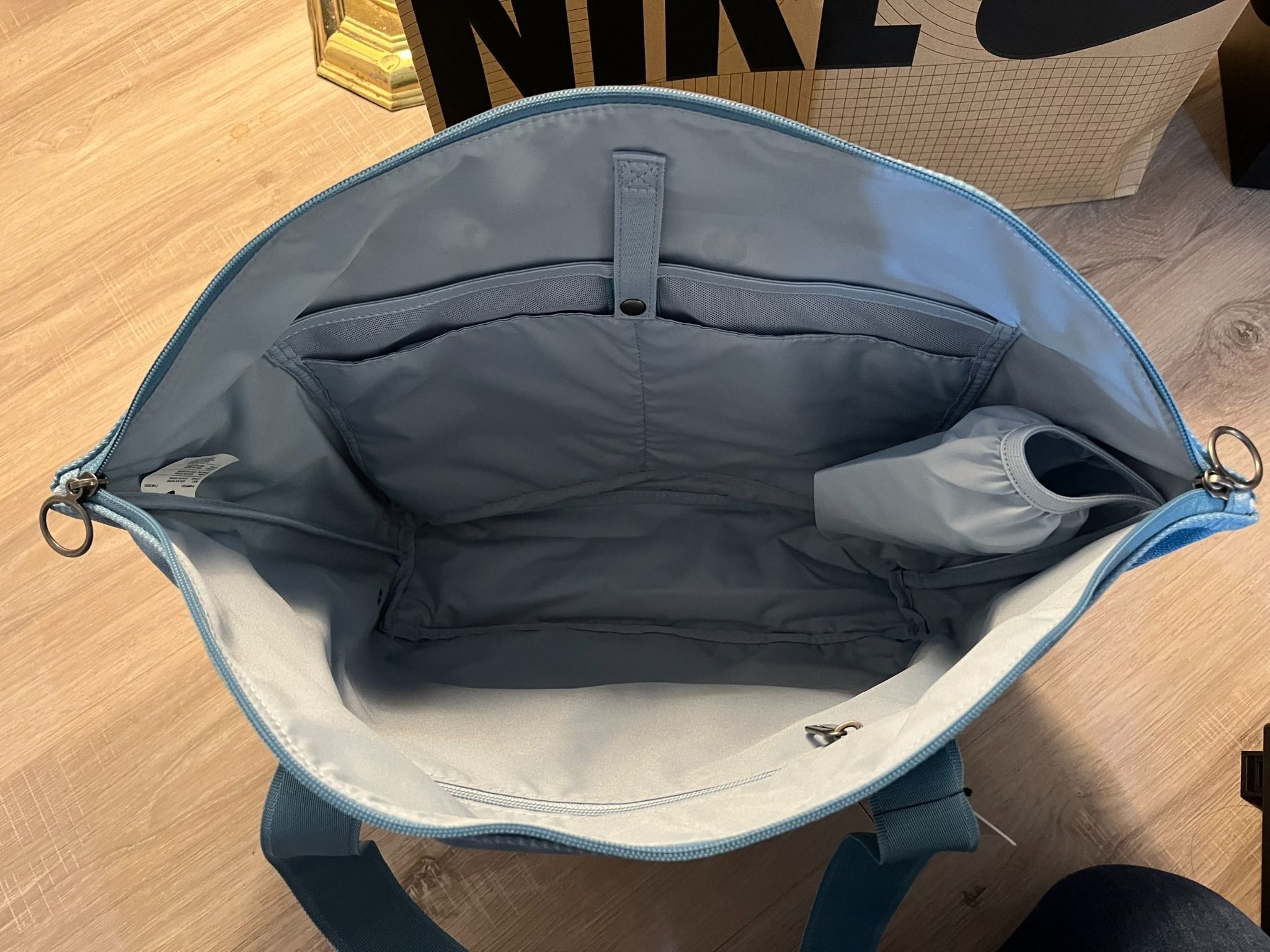  Túi tập Nike màu xanh 