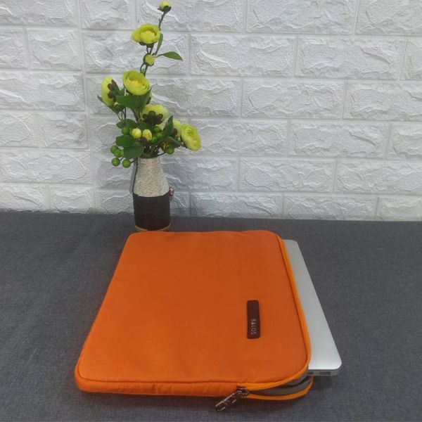 OEM ODM - Balos ICON-3 Shockproof Laptop Sleeve – 15.6 inch – Orange - Vietnam laptop bag manufacturer - UMO TL5830018