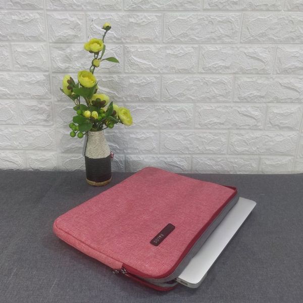 OEM ODM  - Balos ICON-3 15.6-inch Laptop Shockproof Sleeve – Red - Vietnam laptop bag manufacturer - UMO TL5830020
