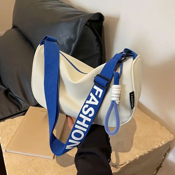 OEM ODM Single-Compartment Crossbody Bags - UMO BP561605