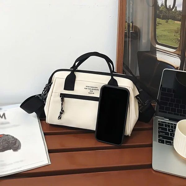 OEM ODM Custom Crossbody Bags – Lightweight Nylon - UMO TC561509